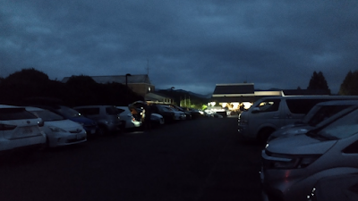 スタート前の静かな駐車場風景(筑波連山天空ロード&トレイルラン)