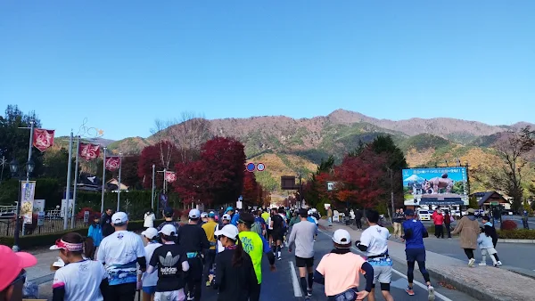 富士山マラソン エイドステーション 地元グルメ 補給食