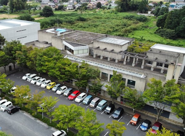谷中湖手前ののどかな田舎風景 ランニング中のリフレッシュに最適