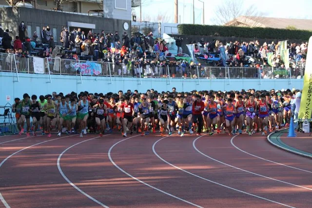 松戸市七草マラソン大会のスタートに臨むランナー - 200mインターバル走 第17章